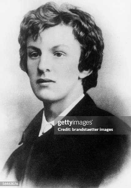 Gerhart Hauptmann as a youth, German writer . Photography about 1880. [Gerhart Hauptmann in jungen Jahren, deutscher Schriftsteller . Photographie um...