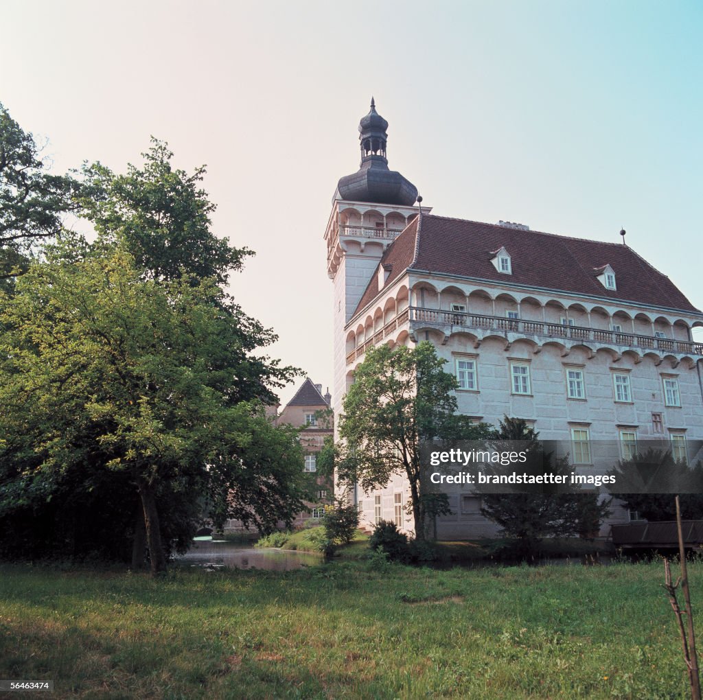 Pottenbrunn Castle near Saint Poelten