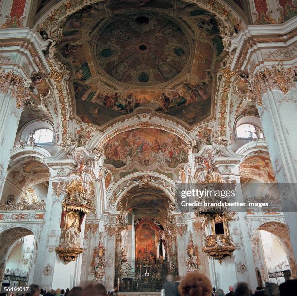 Minster Interior Photos and Premium High Res Pictures - Getty Images