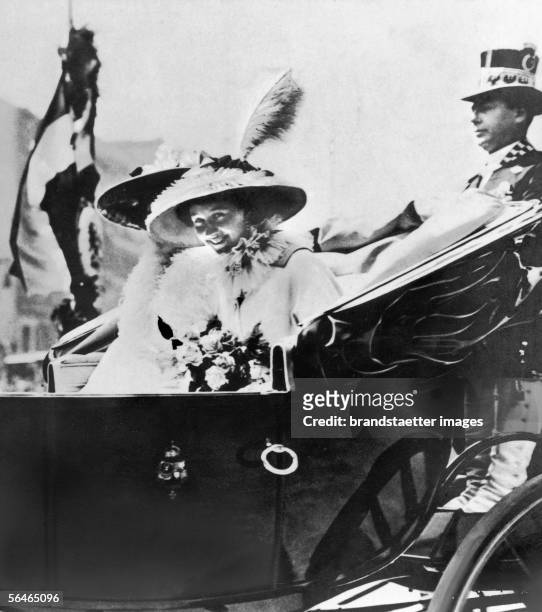 Princess Viktoria-Louise at the day of her marriage to Ernst August of Hannover. Photography. 1913. [Prinzessin Viktoria-Louise bei ihrer Hochzeit...