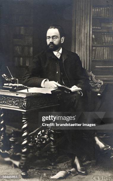 Emile Zola, French writer. Photography. Around 1880. [emile Zola, franzoesischer Schriftsteller. Photographie. Um 1880]