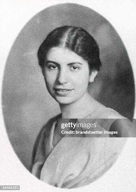 Anna Freud.Around 1914. [Anna Freud. Um 1914]