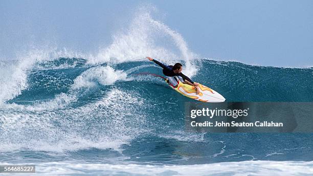 surfing in the indian ocean - east nusa tenggara fotografías e imágenes de stock