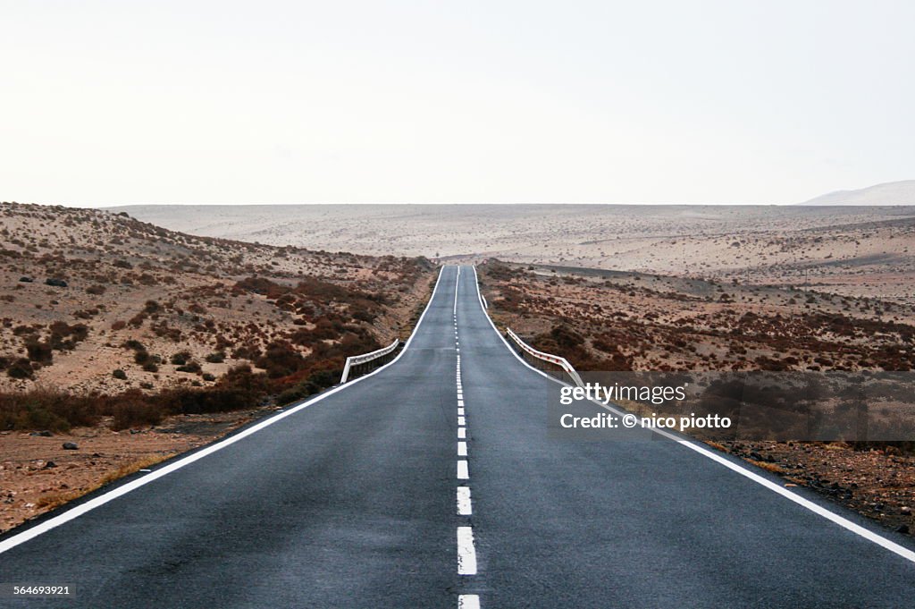 Asphalt desert eoad in Fuerteventura