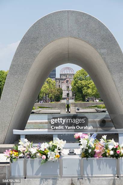 hiroshima peace memorial and a-bomb dome genbaku - hiroshima peace memorial stock pictures, royalty-free photos & images