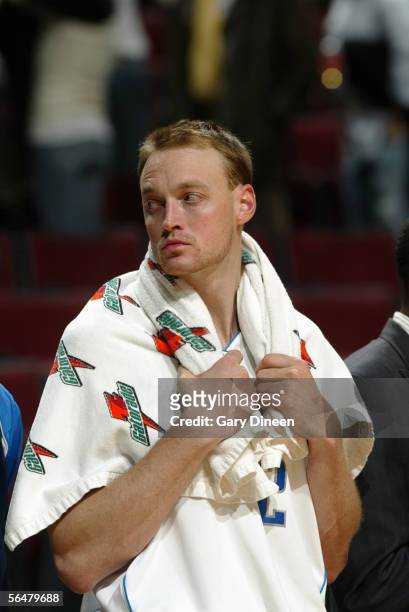 Keith Van Horn of the Dallas Mavericks looks on as he takes a rest on the sidelines during a game against the Chicago Bulls at United Center on...