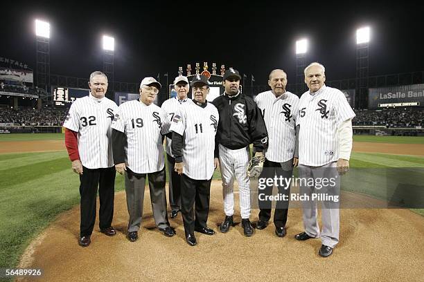 Members of the 1959 White Sox J.C. Martin , Billy Pierce , Jim Rivera , Luis Aparicio , current White Sox Manager Ozzie Guillen, Jim Landis , and Bob...