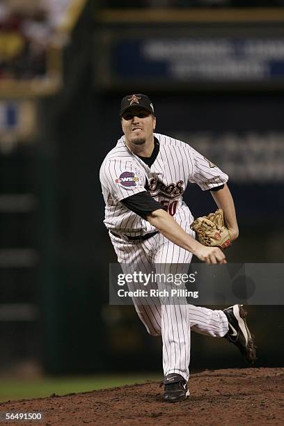 Chad Qualls of the Houston Astros pitches during Game Three of the Major League Baseball World Series against the Chicago White Sox at Minute Maid...