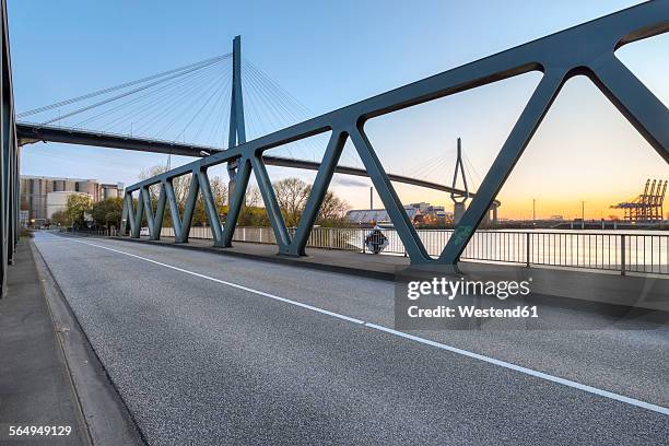 germany, hamburg, harbor, koehlbrand bridge - köhlbrandbrücke stock pictures, royalty-free photos & images