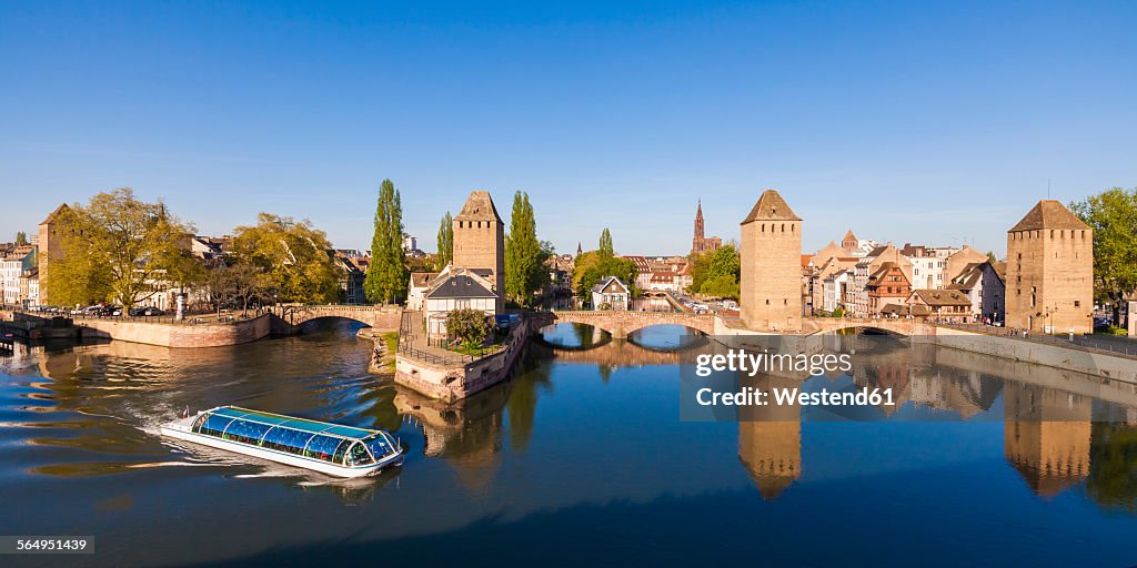 France, Alsace, Strasbourg, La Petite France, Pont Couverts and tourboat