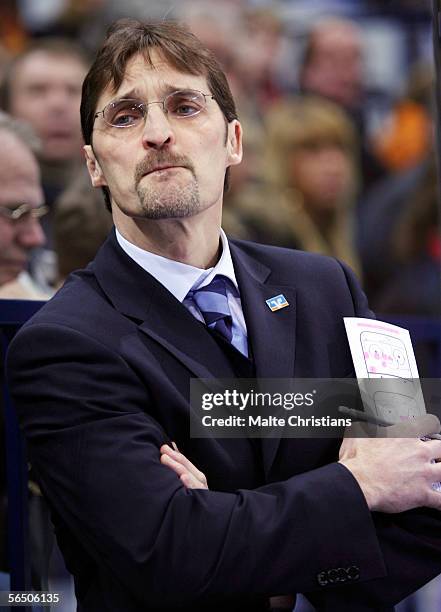 Coach Mike Schmidt of Hamburg Freezers looks on during the DEL Bundesliga match between Hamburg Freezers and Cologne Sharks at the Color Line Arena...