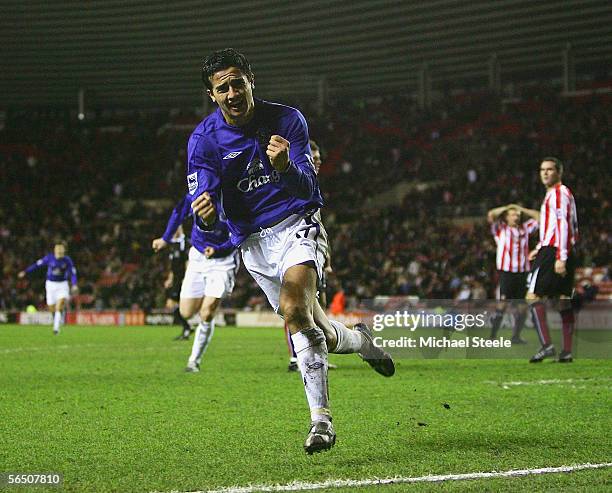 Tim Cahill of Everton celebrates his last minute winning goal during the Barclays Premiership match between Sunderland and Everton on December 31,...