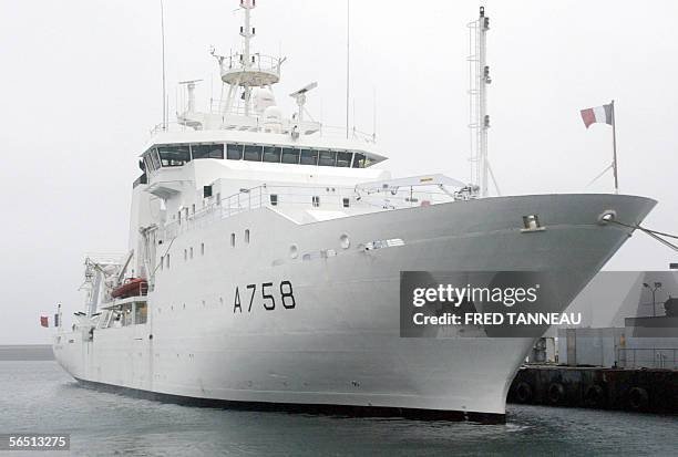 Le Beautemps-Beaupre, navire oceanographique de la Marine francaise, est a quai le 30 decembre 2005 dans le port militaire de Brest . Le...