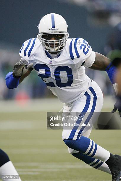 Safety Mike Doss of the Indianapolis Colts defends against the Seattle Seahawks at Qwest Field on December 24, 2005 in Seattle, Washington. The...