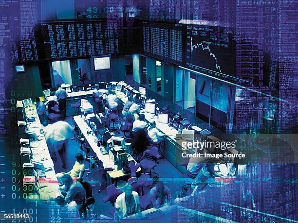 trading floor - trader photos et images de collection