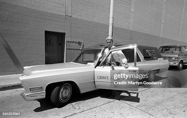 Grave Line Tours of Los Angeles, United States, 1990. The tour takes customers to see the homes of dead celebrities.