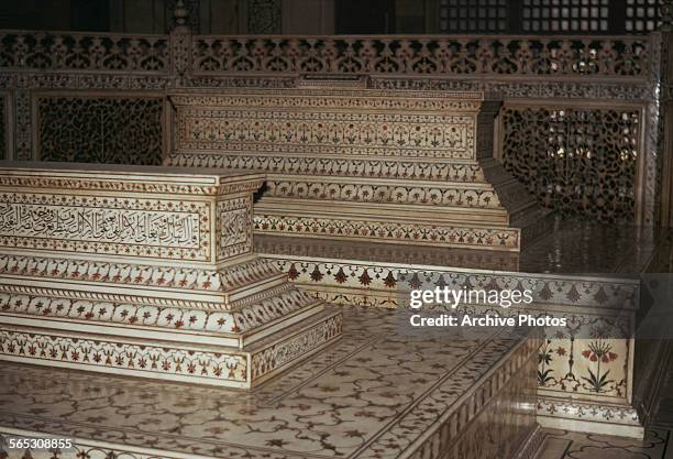 The false sarcophagi of Mumtaz Mahal and Shah Jahan in the Taj Mahal, Agra, India, circa 1965.