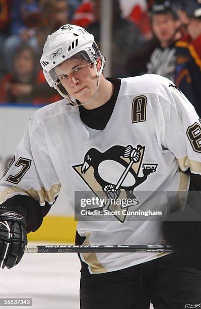 Sidney Crosby of the Pittsburgh Penguins glances at the bench during the game against the Atlanta Thrashers on January 6, 2006 at Philips Arena in...