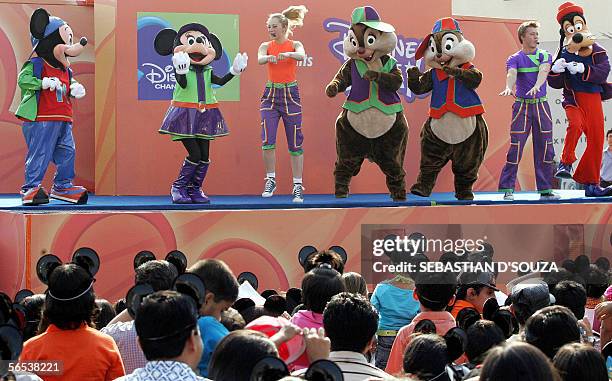 Disney Rapping Show Kids Jam Cartoon Photos and Premium High Res Pictures - Getty Images