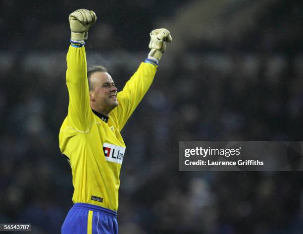 Thomas Myhre of Charlton Athletic during the FA Cup Third Round match between Sheffield Wednesday and Charlton Athletic on January 7, 2006 at...