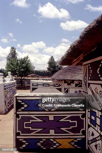 ndebele village of botshabelo mission - ndebele house stock pictures, royalty-free photos & images