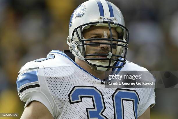 Fullback Cory Schlesinger of the Detroit Lions on the sideline during a game against the Pittsburgh Steelers at Heinz Field on January 1, 2006 in...