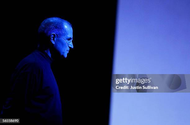 Apple CEO Steve Jobs pauses as he delivers the keynote address during the 2006 Macworld January 10, 2006 in San Francisco, California. Jobs announced...