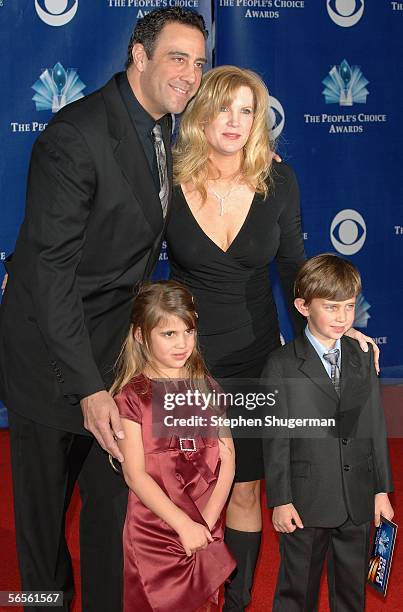 Actor Brad Garrett arrives with his wife Jill Diven and children Maxwell and Hope at the 32nd Annual People's Choice Awards at the Shrine Auditorium...