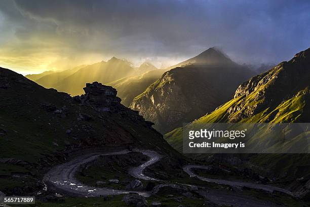sunset in mountains - himachal pradesh stock pictures, royalty-free photos & images