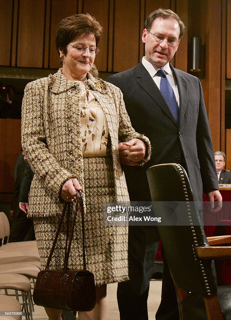 Supreme Court nominee Samuel Alito escorts his wife, Martha