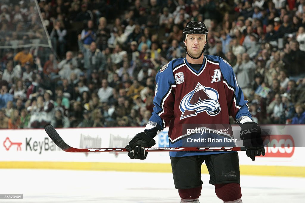 Phoenix Coyotes v Colorado Avalanche