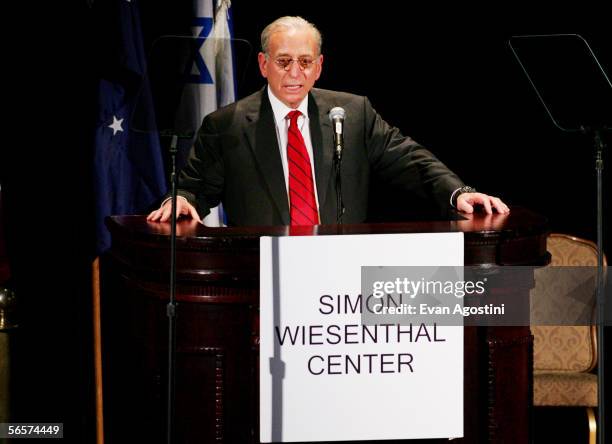 Financier Nelson Peltz speaks at the Simon Wiesenthal Center Honors Award to Rupert Murdoch at The Waldorf Astoria on January 11, 2006 in New York...