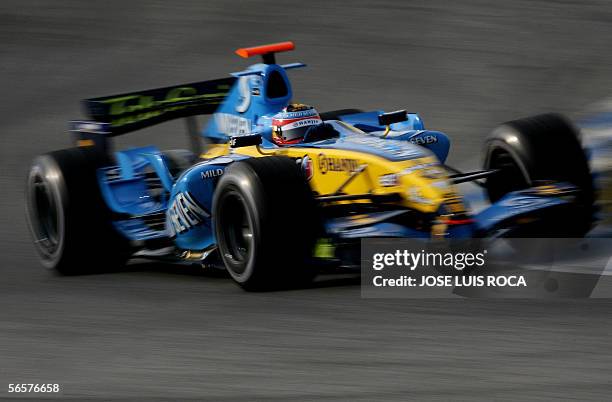 Renault R 26 Racing 620 Renault R26 Formula 1 Stock Photos, High-Res Pictures, and Images ...