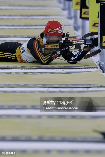 Andrea Henkel of Germany shoots during the women's 7.5 km sprint of the Biathlon World Cup on January 13, 2006 in Ruhpolding, Germany.