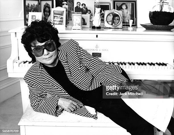 Multimedia artist Yoko Ono, 1985. Photo by Jack Mitchell/Getty Images.