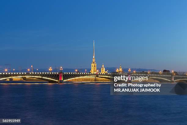 peter and paul fortress in st.petersburg, russia - fuerte de pedro y pablo fotografías e imágenes de stock