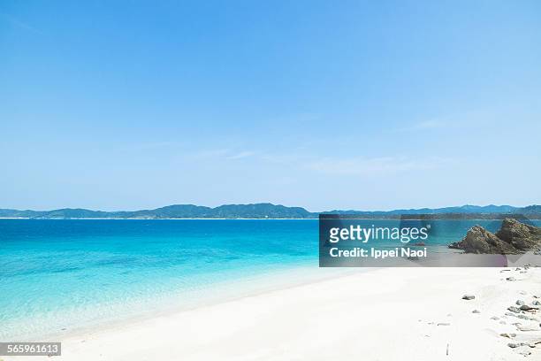 iconic tropical beach of amami oshima, japan - 鹿児島 ストックフォトと画像