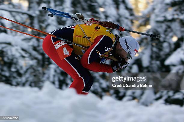 Raphael Poiree of France speeds down the track during the men's 12.5 km pursuit of the Biathlon World Cup on January 15, 2006 in Ruhpolding, Germany.