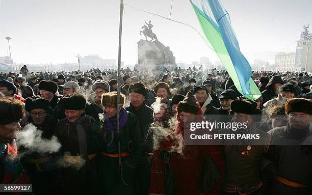 Mongolia Riots 174 Mongolia Parliament Building Stock Photos, High-Res Pictures, and ...