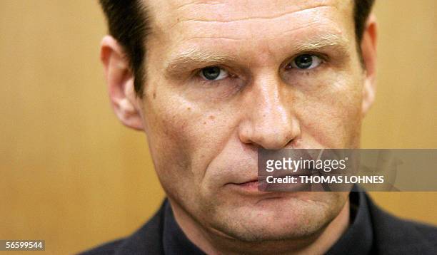 Germany: Germany's self-confessed cannibal Armin Meiwes waits for the beginning of the second day of his retrial for murder, 16 January 2006 at court...