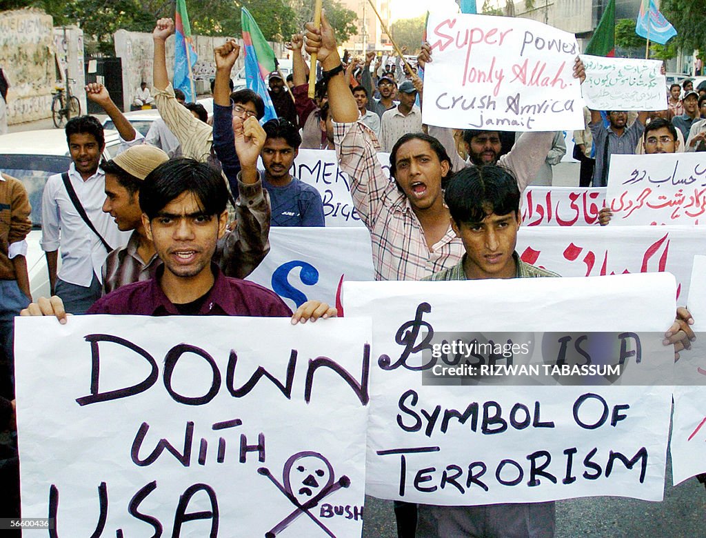 Students of the Islami Jamiat-e-Talaba,