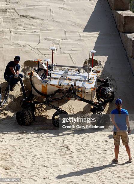 Curiosity Rover Lab Curiosity (Rover) Photos and Premium High Res Pictures - Getty Images