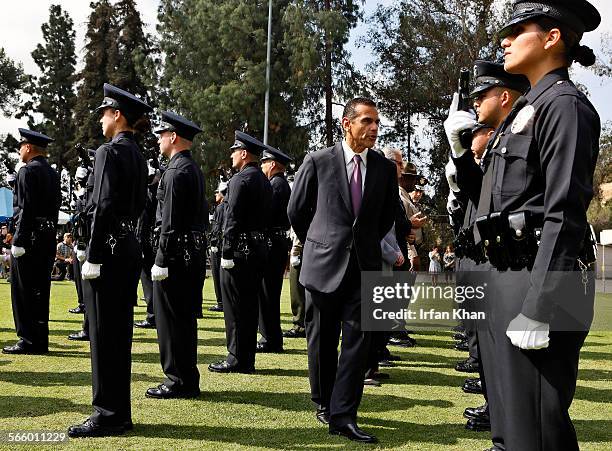 Lapd Instructor 86 Lapd Recruit Officer Class Stock Photos, High-Res Pictures, and ...