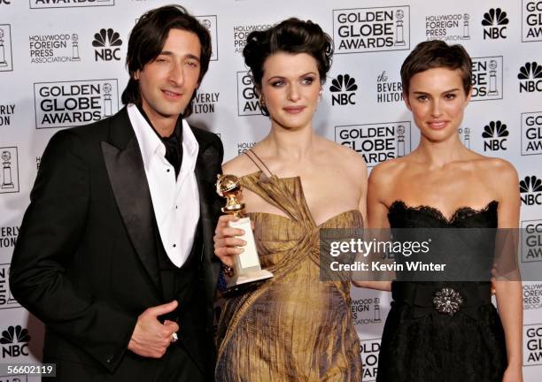 Actors Adrien Brody, Rachel Weisz with her award for Best Supporting Actress for "The Constant Gardener" and Natalie Portman pose backstage during...