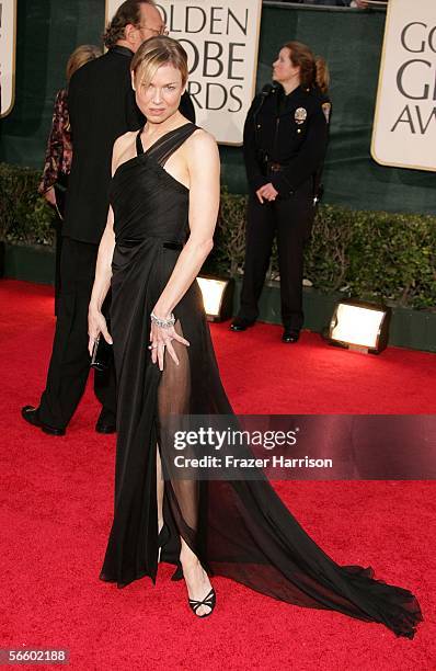 Actress Renee Zellweger arrives to the 63rd Annual Golden Globe Awards at the Beverly Hilton on January 16, 2006 in Beverly Hills, California.