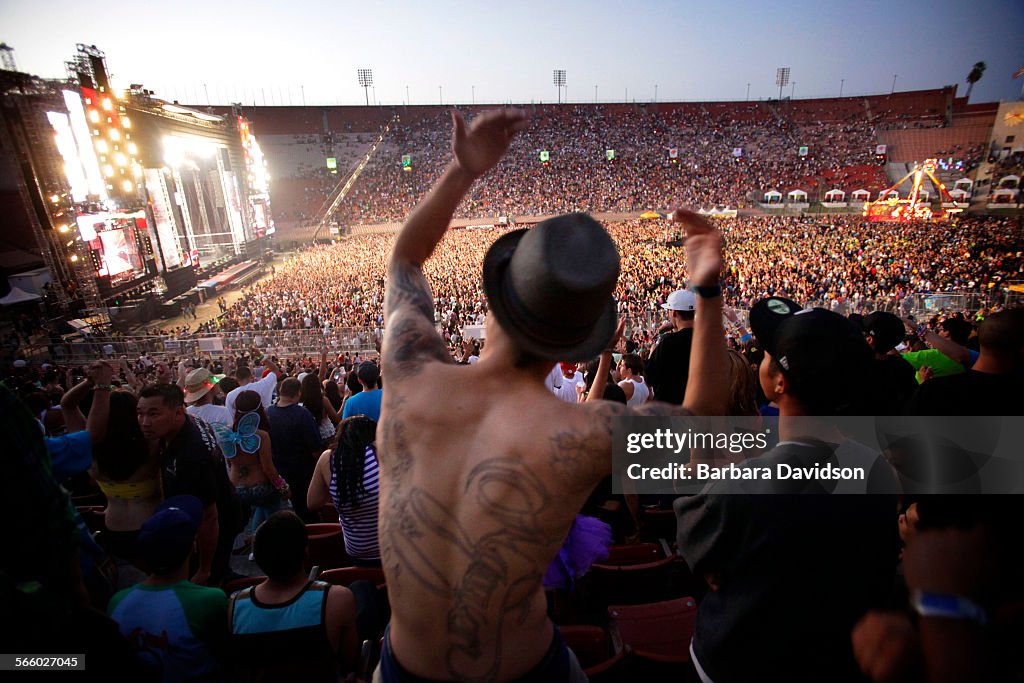 La Coliseum Rave Rave fans dance to the sounds of