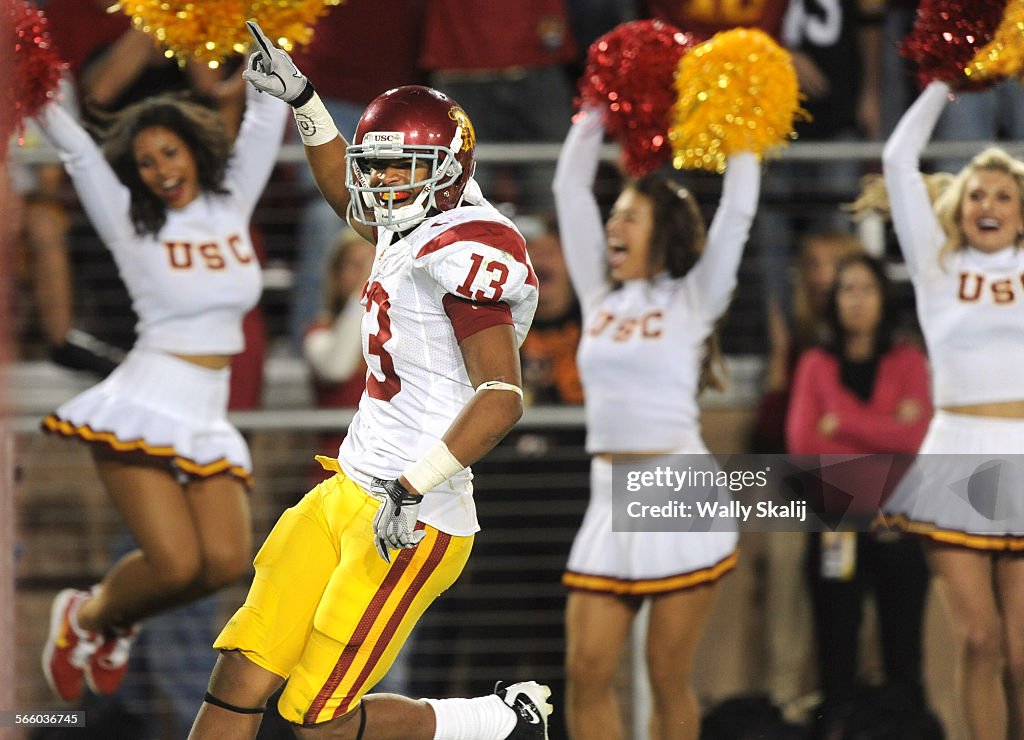 PALO LTO, CALIOFORNIA SEPTEMBER 9, 2010USC receiver RObert Woods celbrates his touchdown against S