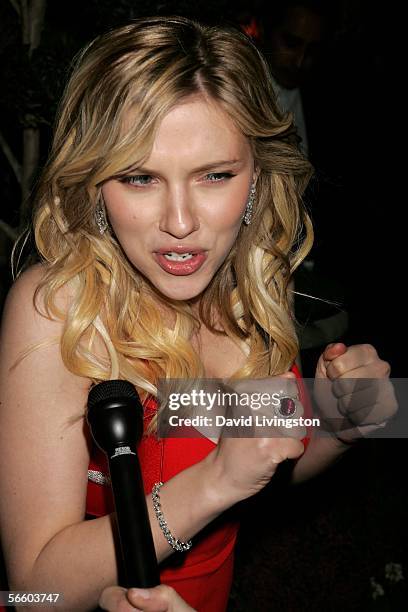 Actress Scarlett Johansson attends the Weinstein Co. Golden Globe after party held at Trader Vic's on January 16, 2006 in Beverly Hills, California.