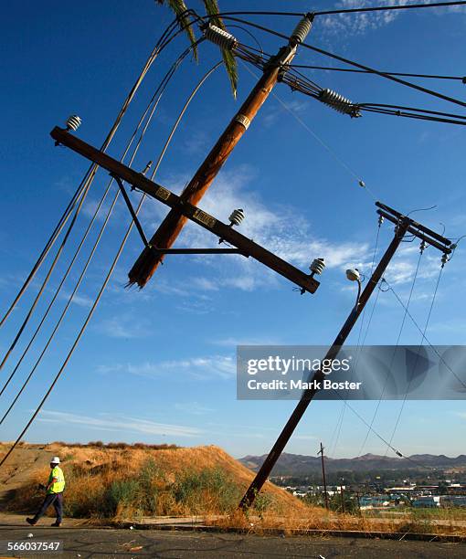 Smashed Pole Broken Power Pole Photos and Premium High Res Pictures - Getty Images