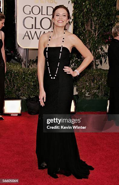 Singer/Actress Mandy Moore arrives to the 63rd Annual Golden Globe Awards at the Beverly Hilton on January 16, 2006 in Beverly Hills, California.